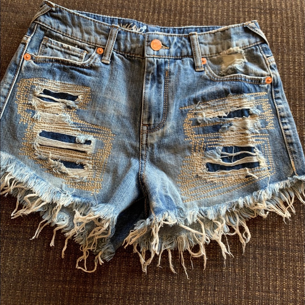 NWOT Mossimo Supply Co. Distressed High Rise Short Shorts